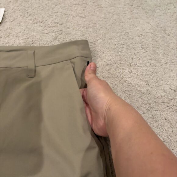 NWT Quince Men Ultimate Commuter Pants Classic Fit Beige Measure 36x31 Office - Picture 8 of 11